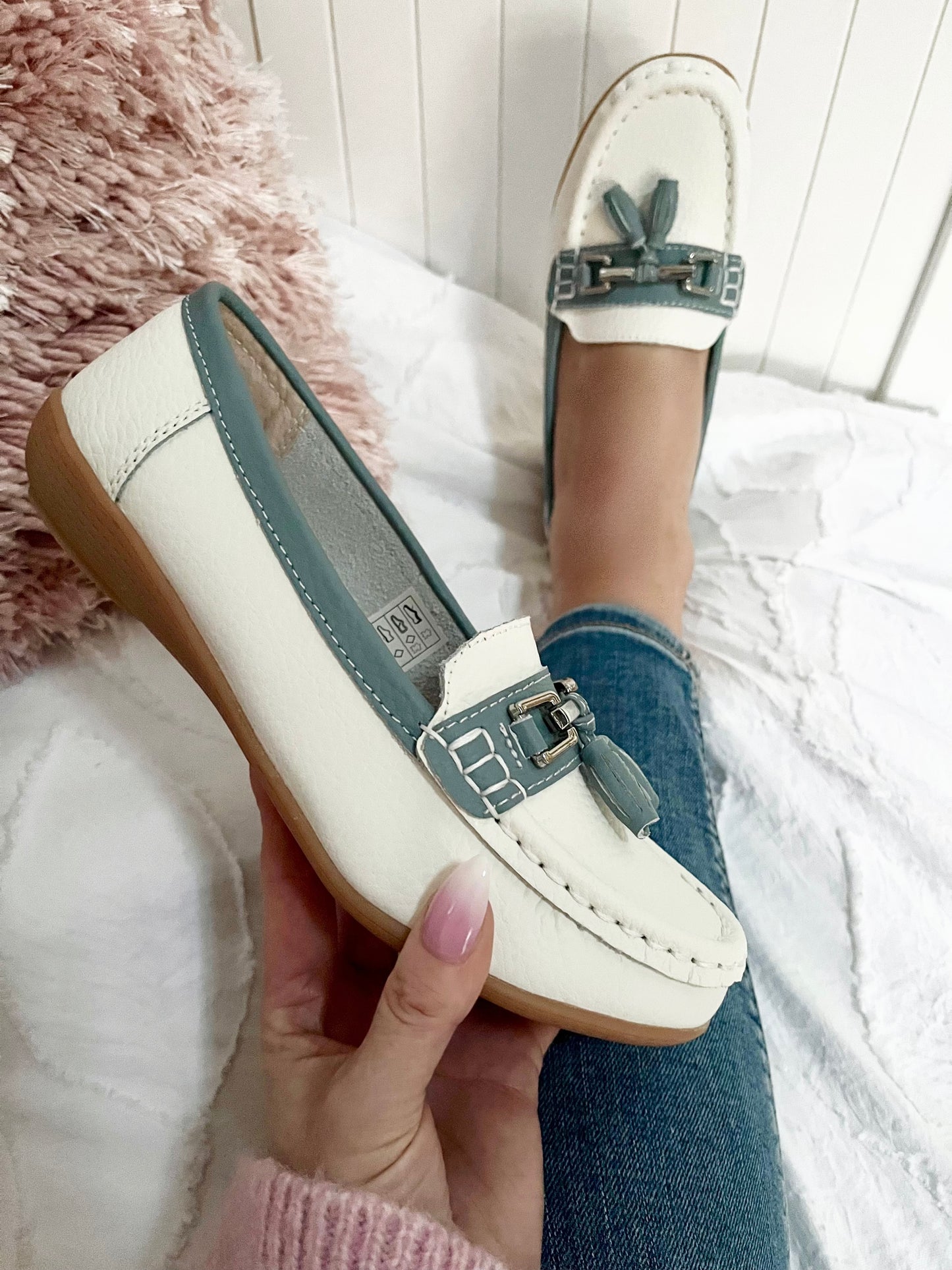 Seaspray White Leather Tassel Loafers