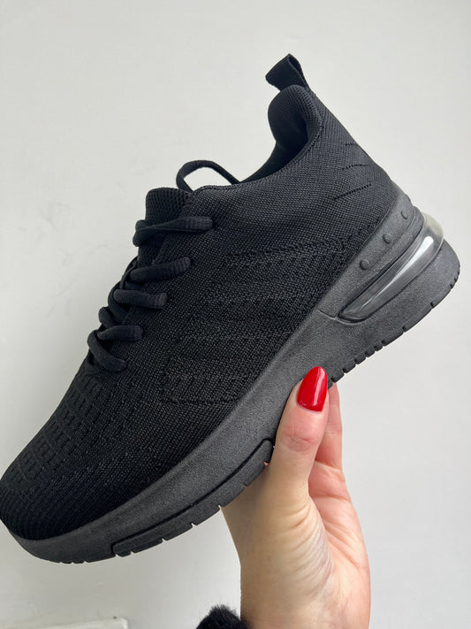 BLACK LACE UP TRAINERS