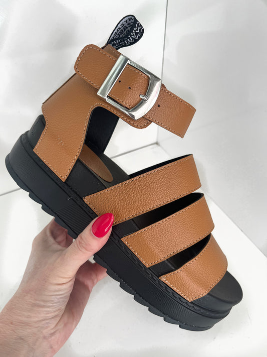 Gladiator Flatform Sandals - Tan