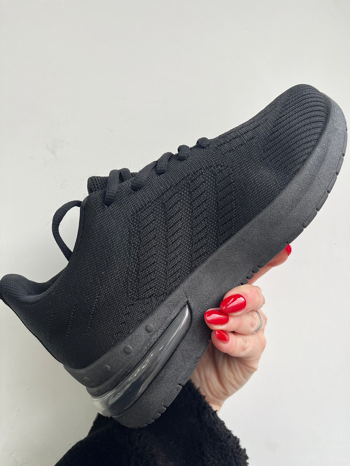 BLACK LACE UP TRAINERS