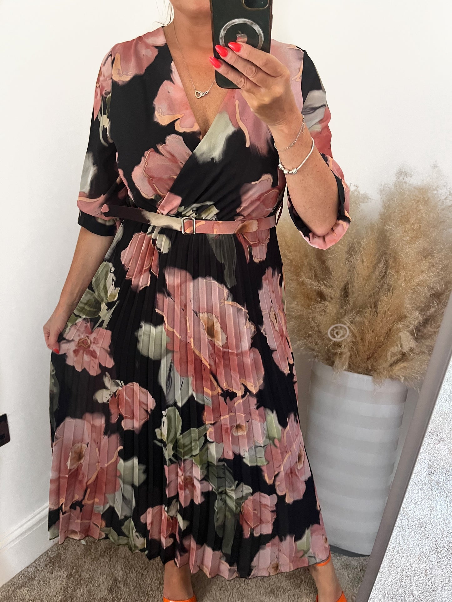Black/Pink Rose Pleated Floral Dress