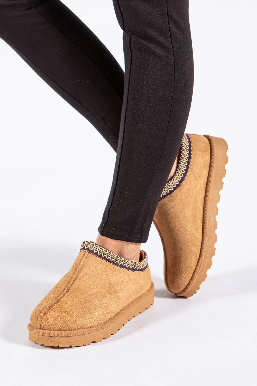 Aztec Slippers - Beige/Khaki