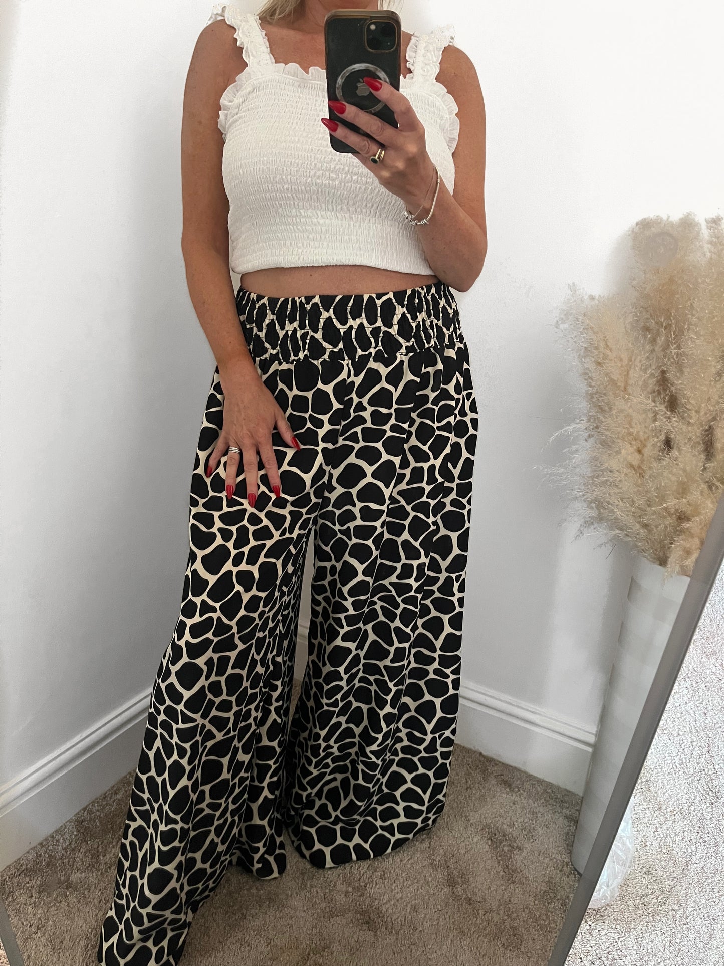 Abstract wide leg pants with pockets