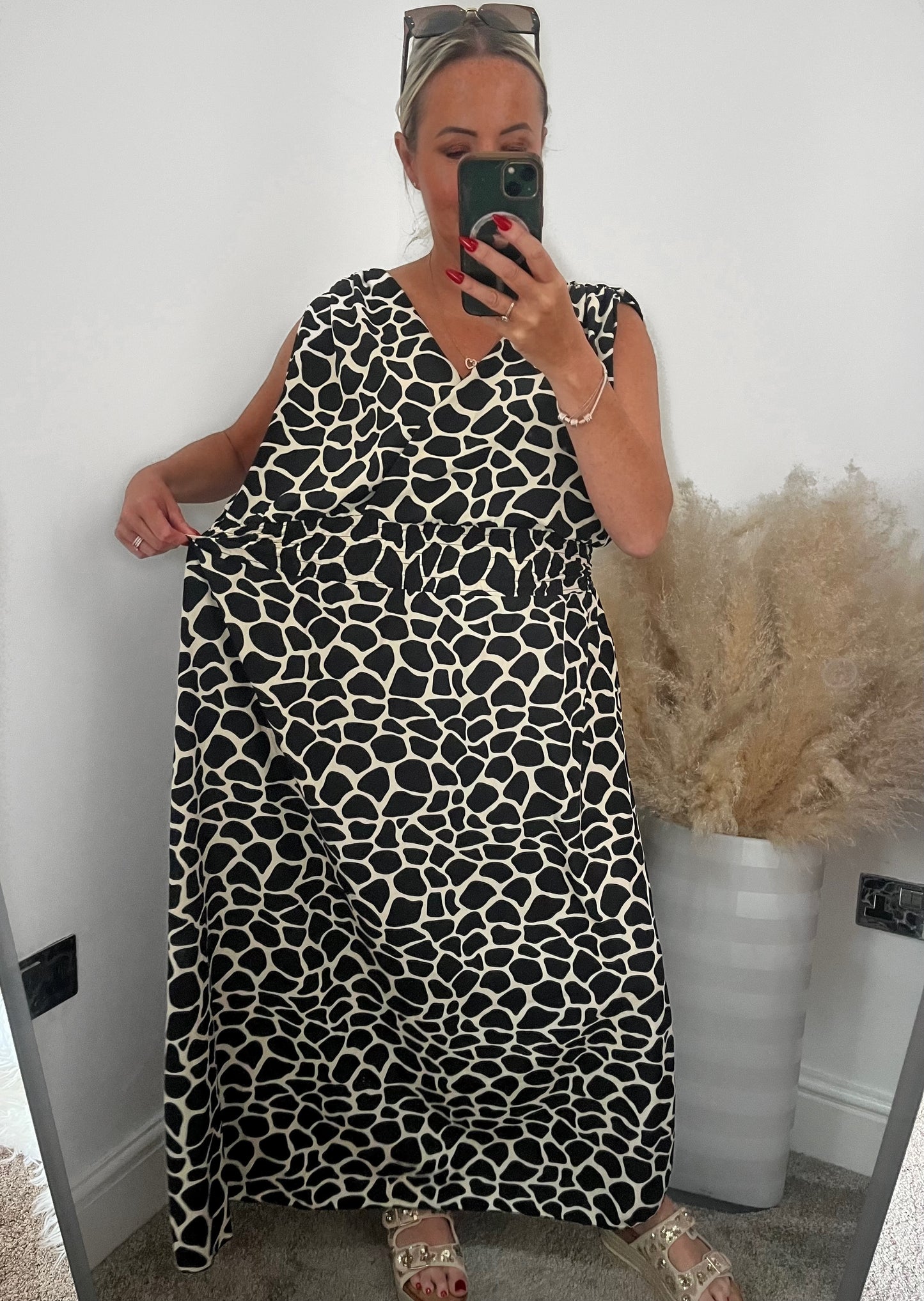 Plus Size Abstract Maxi Shirred Waist Dress Black/Cream