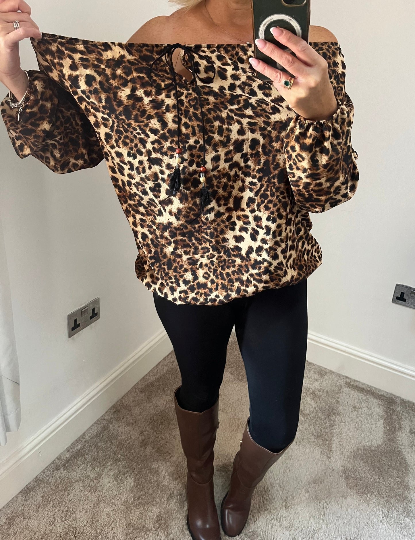 Leopard on/off shoulder Top