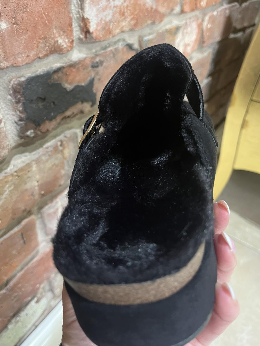 Black Flatform Slippers with Fluffy insole