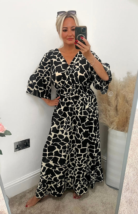Abstract Shirred Waist Maxi Dress with Sleeves