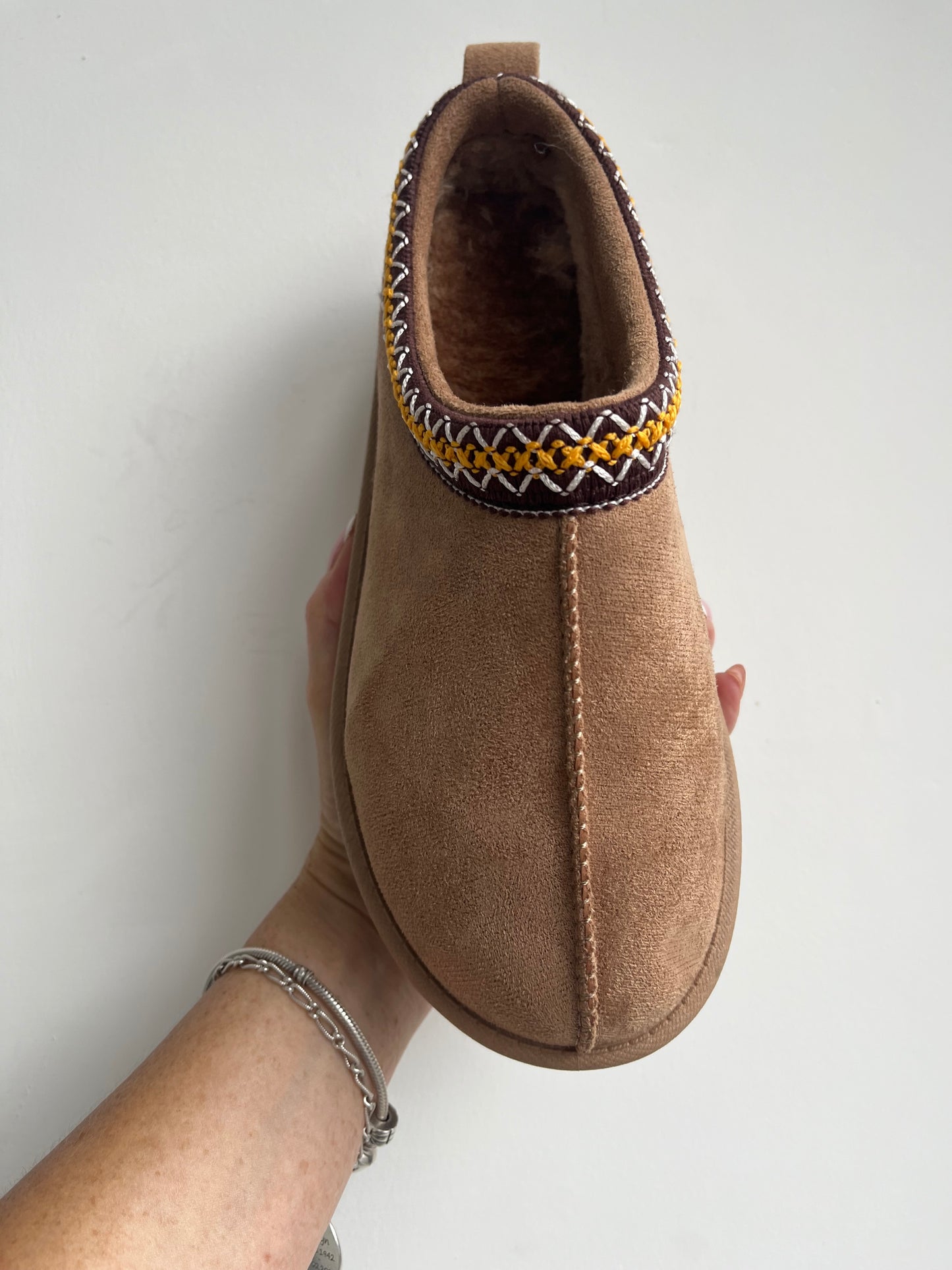 Aztec Slippers - Beige/Khaki