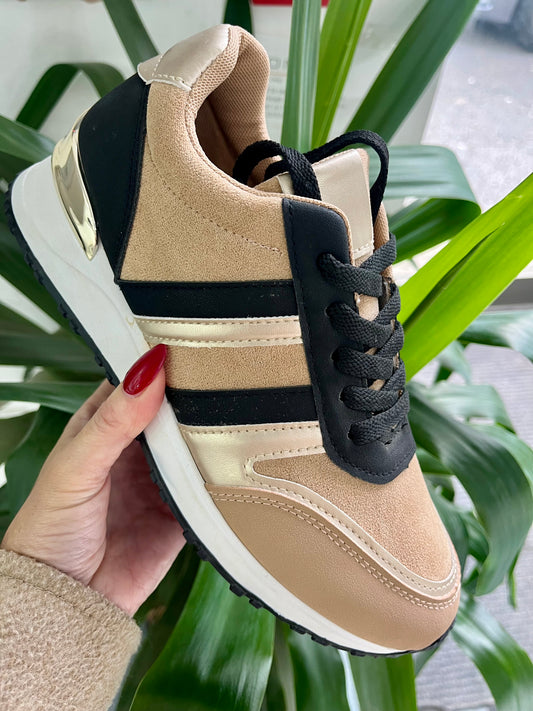 Beige / Black Trainers