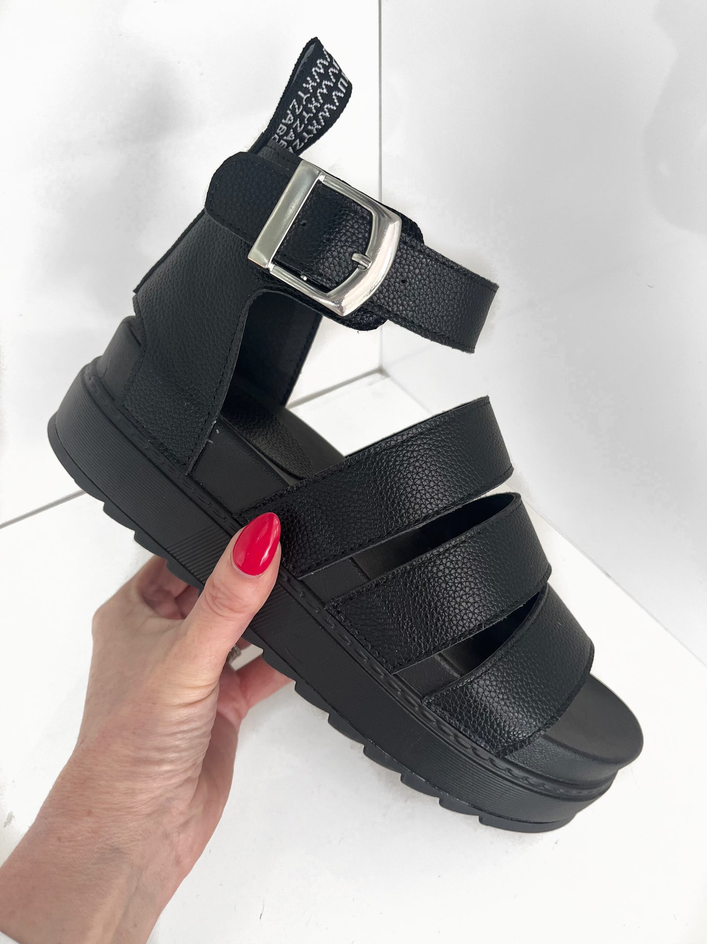 Gladiator Flatform Chunky Sandals - Black