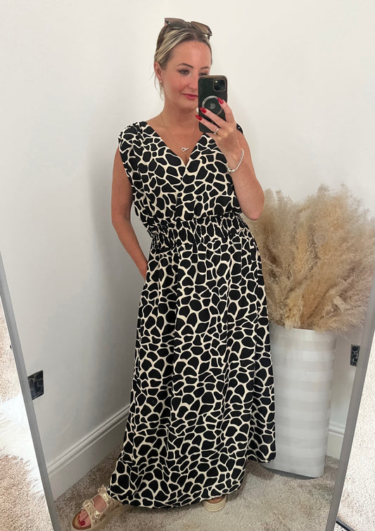 Monochrome Maxi Shirred Waist Dress BLack/Cream