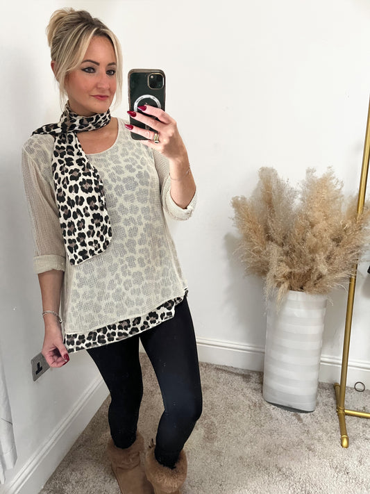 Double Layer Mesh Top with Leopard Scarf