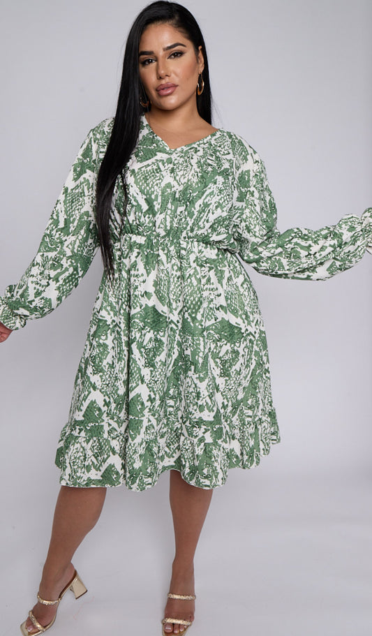 PLUS SIZE - GREEN PRINTED CINCHED WAIST DRESS