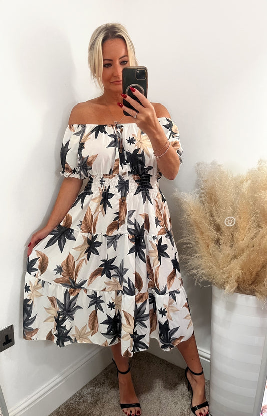 Star light Shirred Waist Magic Dress - Black/White