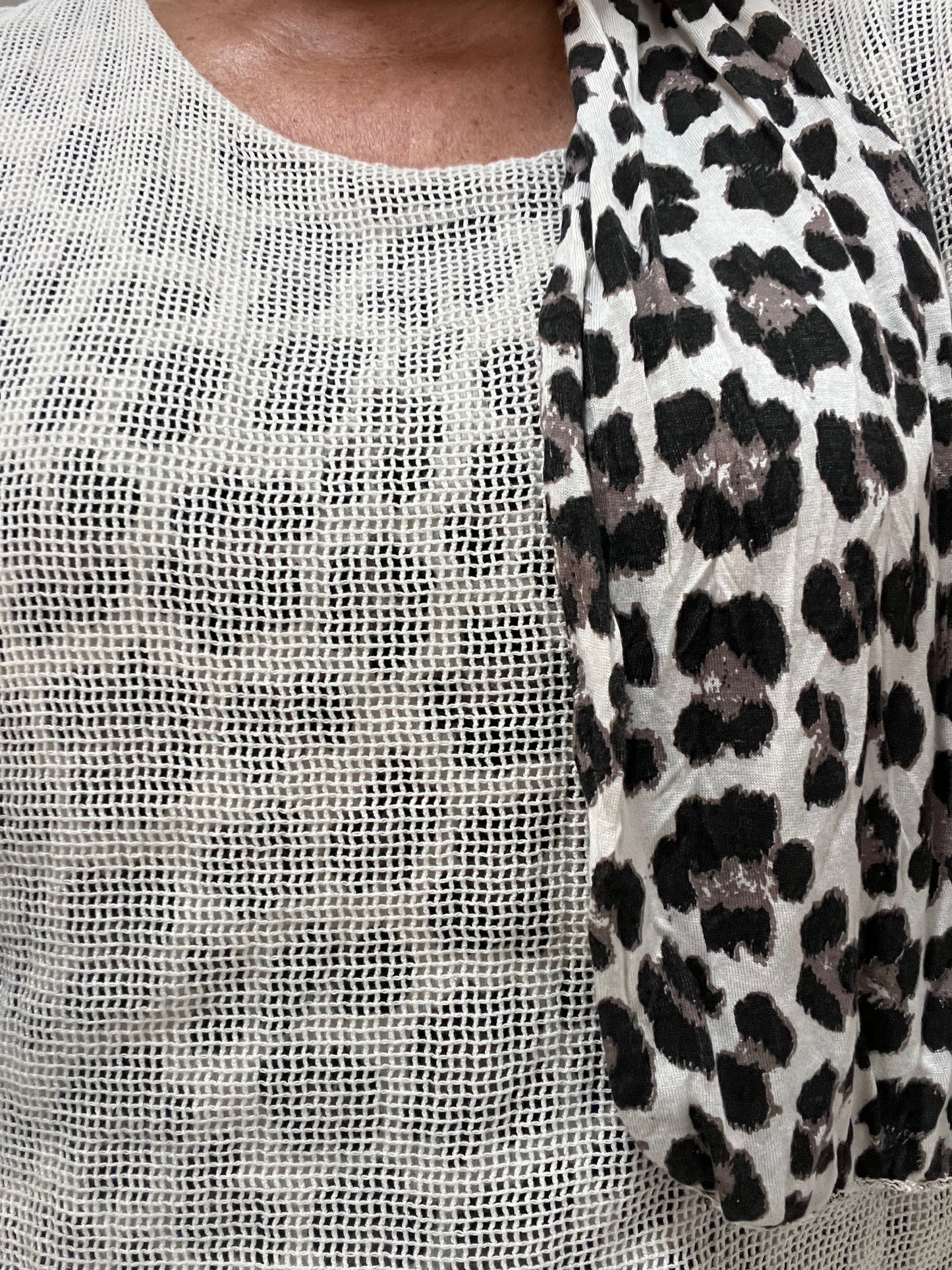 Double Layer Mesh Top with Leopard Scarf